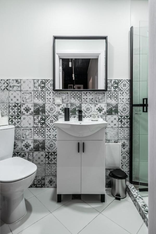 New Black & White - 2Bdr Apartment With Balcony Sofia Exterior foto